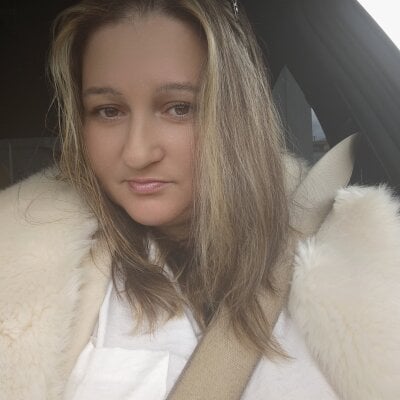 Ivaemi1 Female Cheapestprivateswhite Webcam Nude