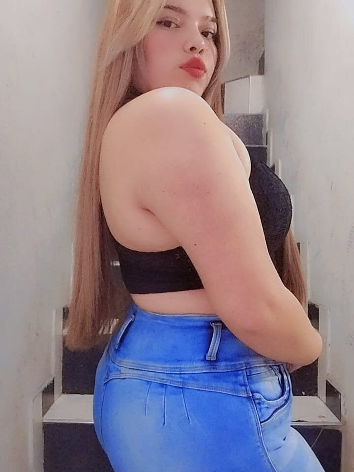 caroline_rouss profile