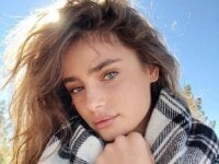 tifany_collyn's Offline Chat Room