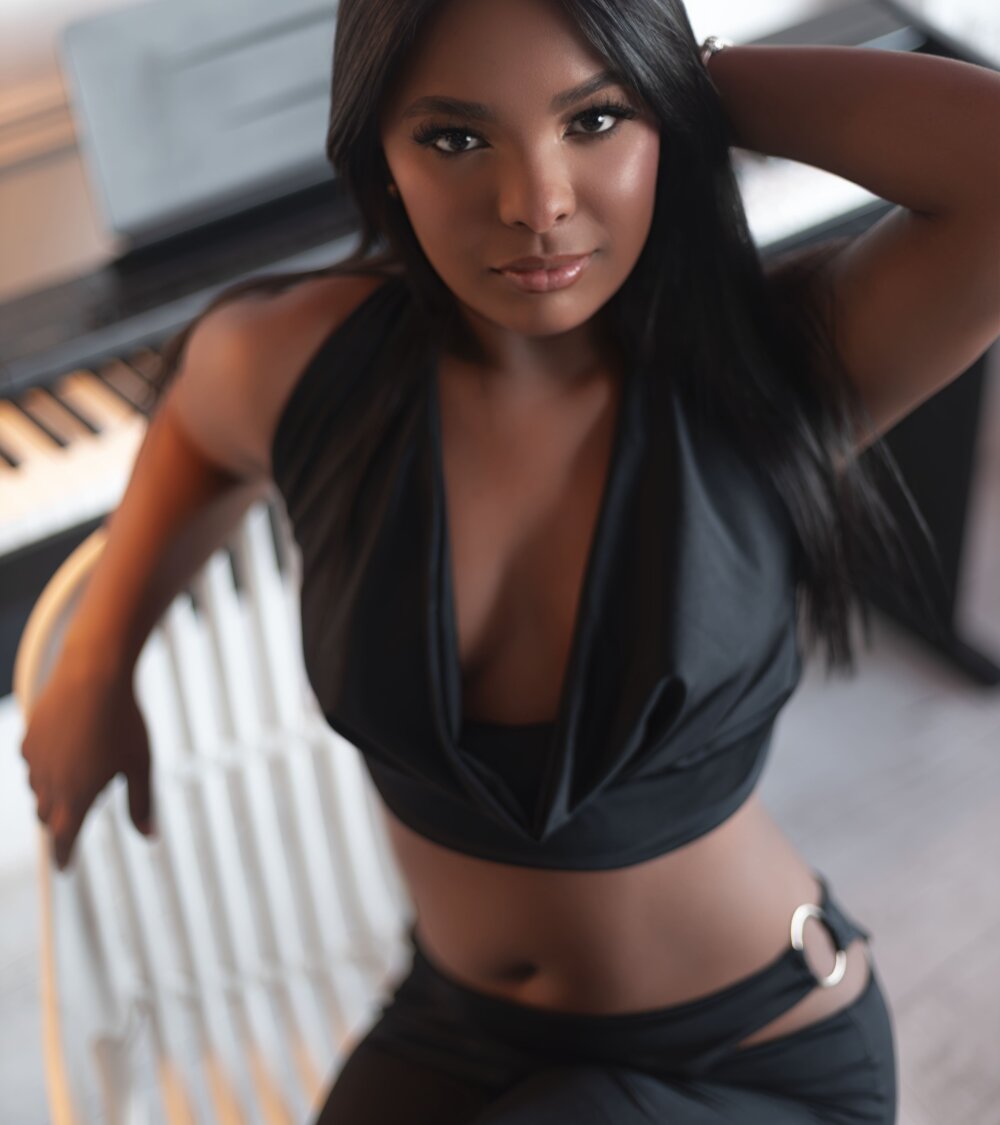 MIAROGGERSS' Offline XXX Chat