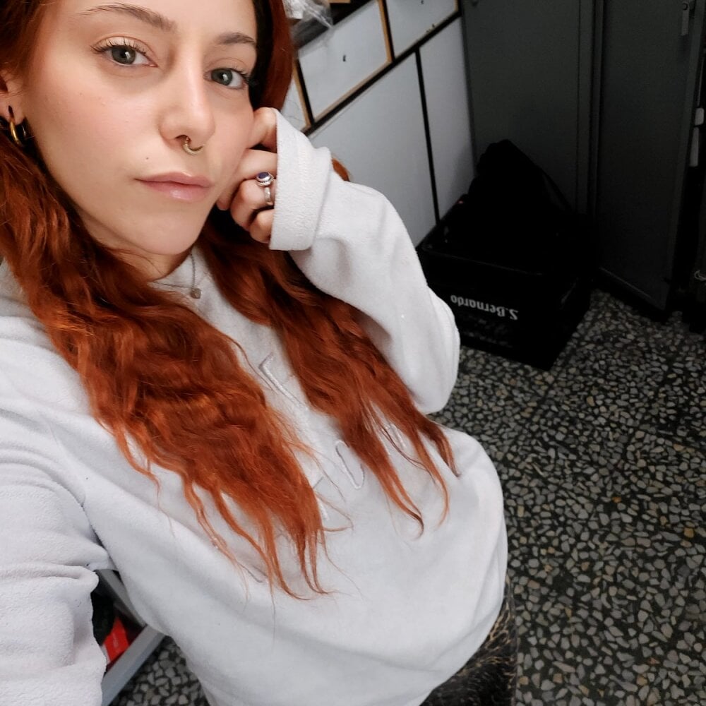 LollyJek_ live cam model at StripChat