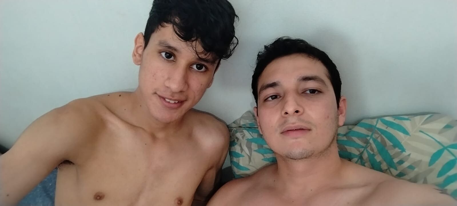 Cum_hunters