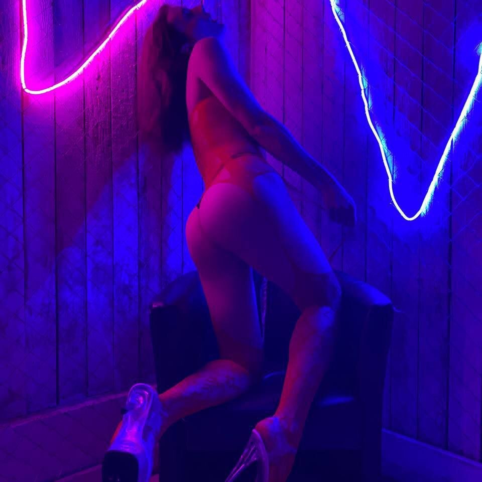 Angel_Evansss Offline XXX-chat