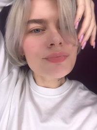 Margo_Sharm's Offline Chat Room