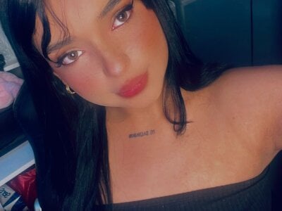 _Gabbyy Female Newblackhair Live Cam Naked