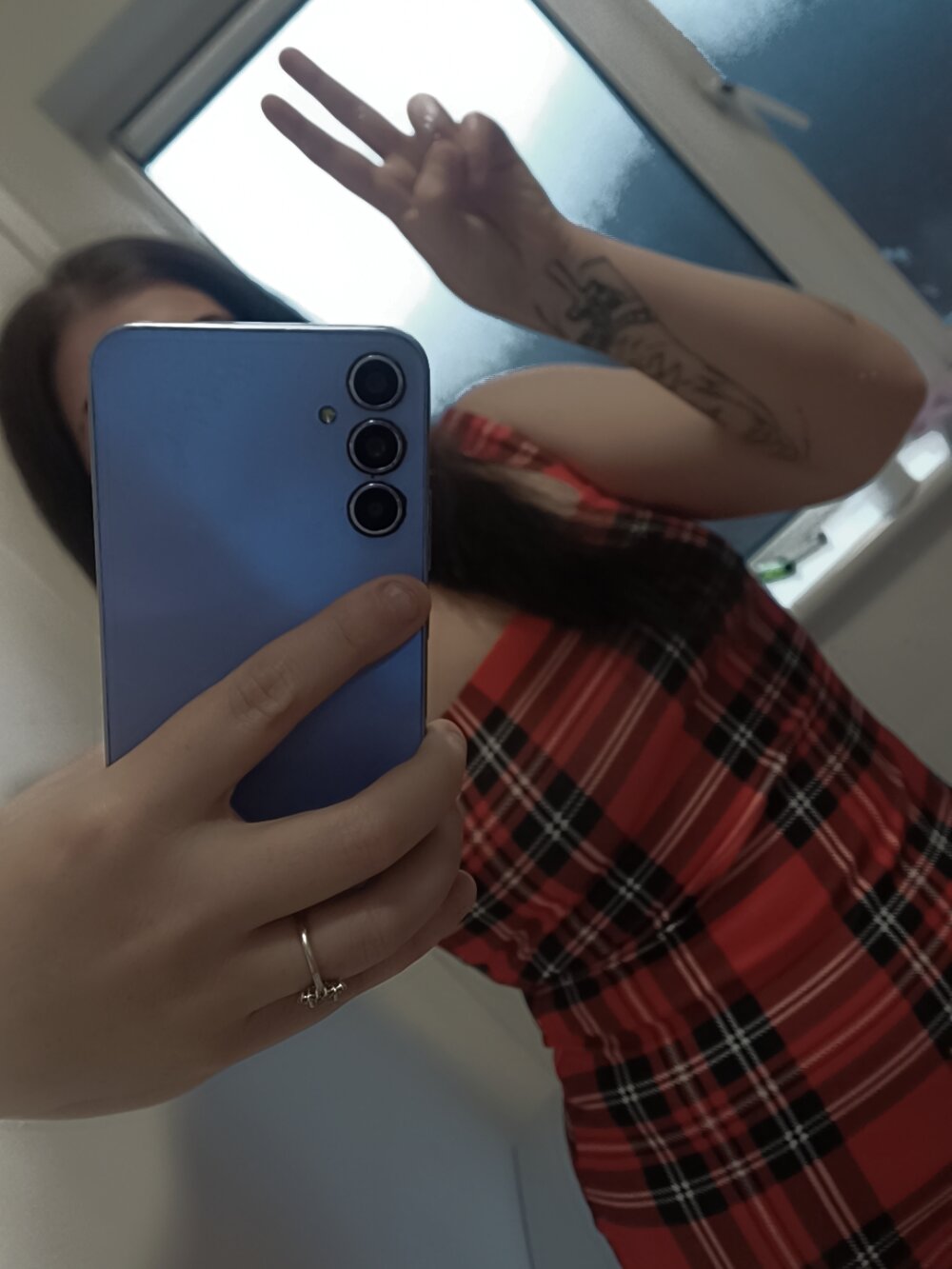 onaircams.com ilovefatcocksss livesex profile in in-the-matrix-on-chaturbate cams