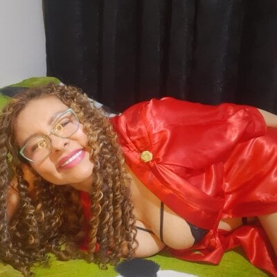 RenataSexxxy - spanking