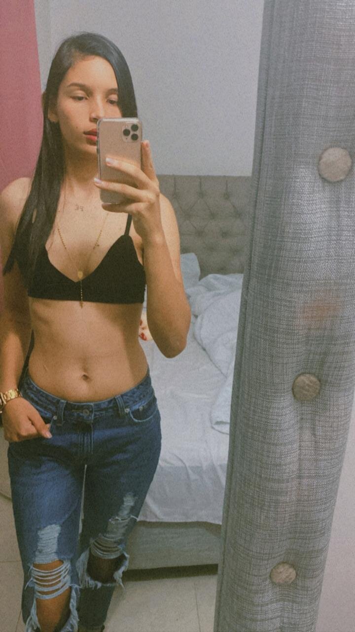 Dina_barry