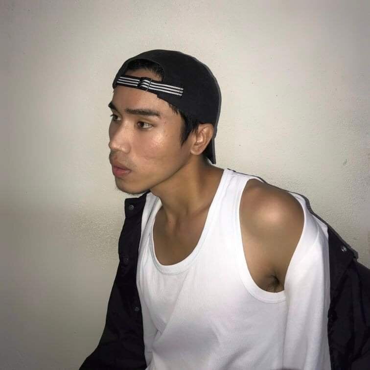 skinnyRC_30's Offline XXX Chat