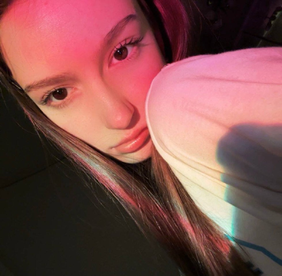 watchgirlcam.com evablssm livesex profile in colombia-u-head-3 cams