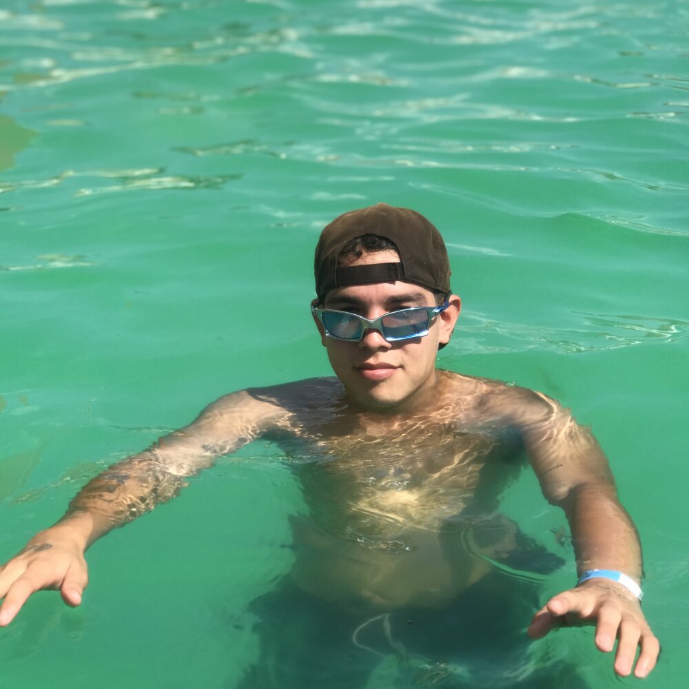 hcdimelojosu's Offline XXX Chat