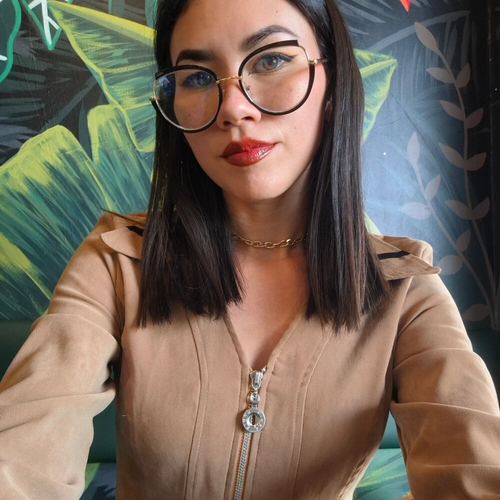 livesex.fan hailee_520 livesex profile in im-from-your-dreams cams