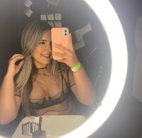 Angi_rose offline chatrum