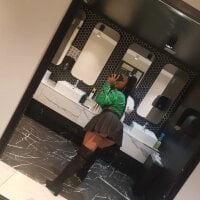 Dollar_Babe2010's Offline Chat Room