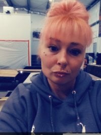 pineapplepuff's Offline Chat Room