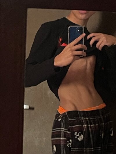 tiernitogrande from stripchat