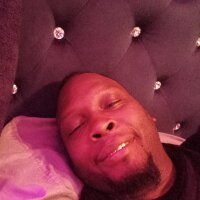 bestkeptsecret214's Offline Chat Room