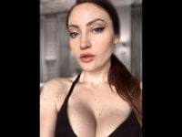 SharonNormann's Offline Chat Room