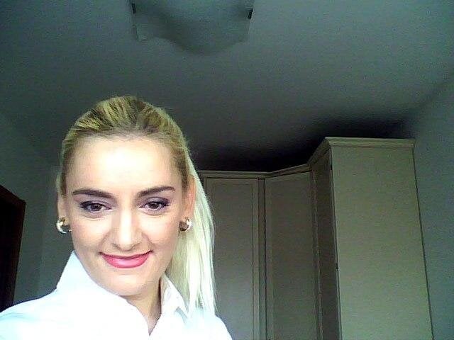 sleekcams.com oro1111 livesex profile in caucasian cams