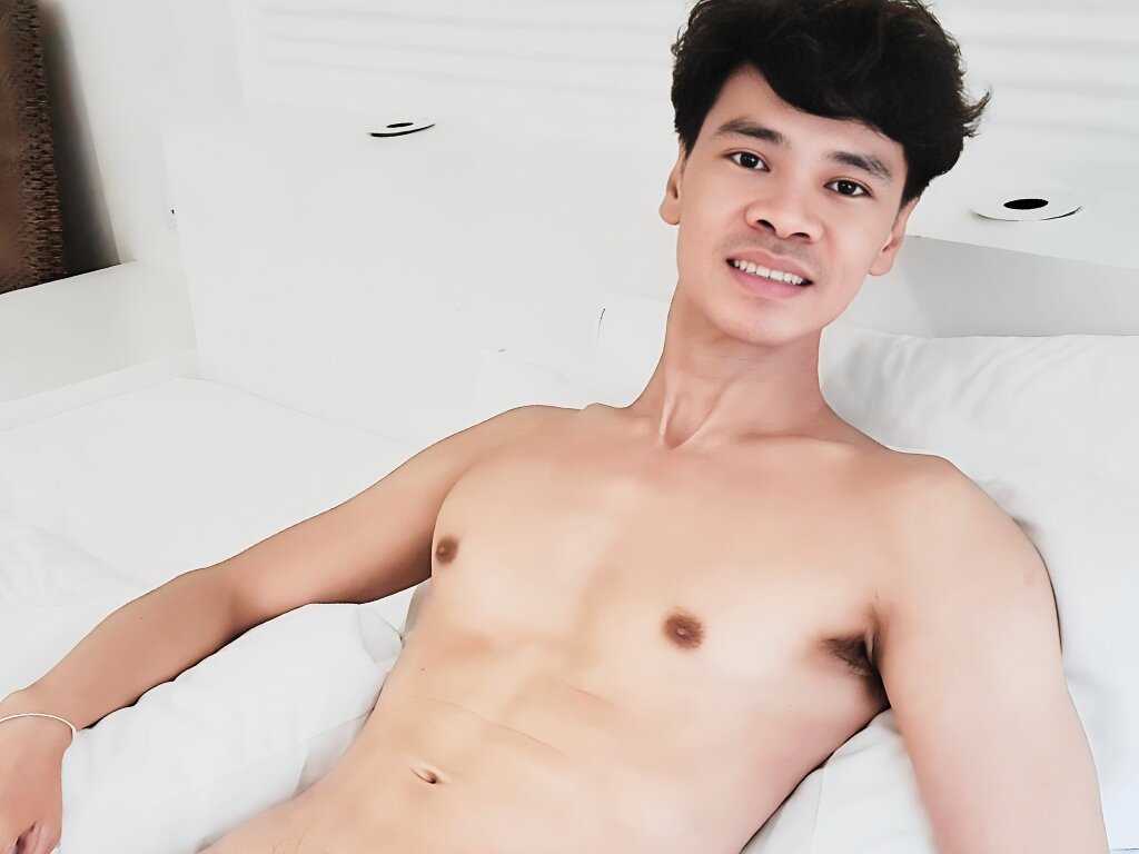 nakedtyler