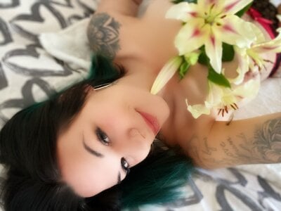 Lady_Knaller - hairy young