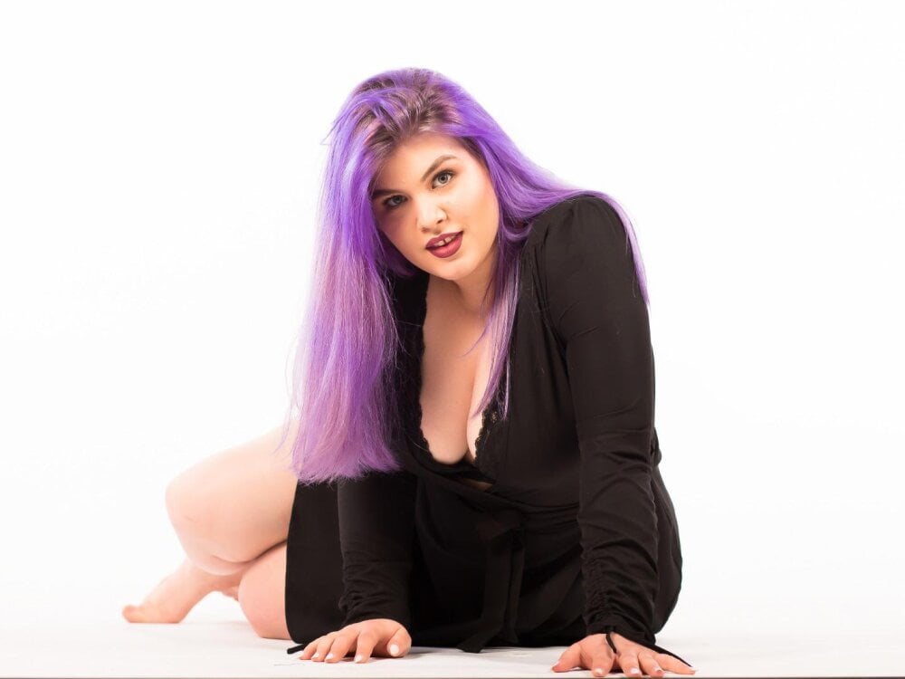 Allyy_baby profile