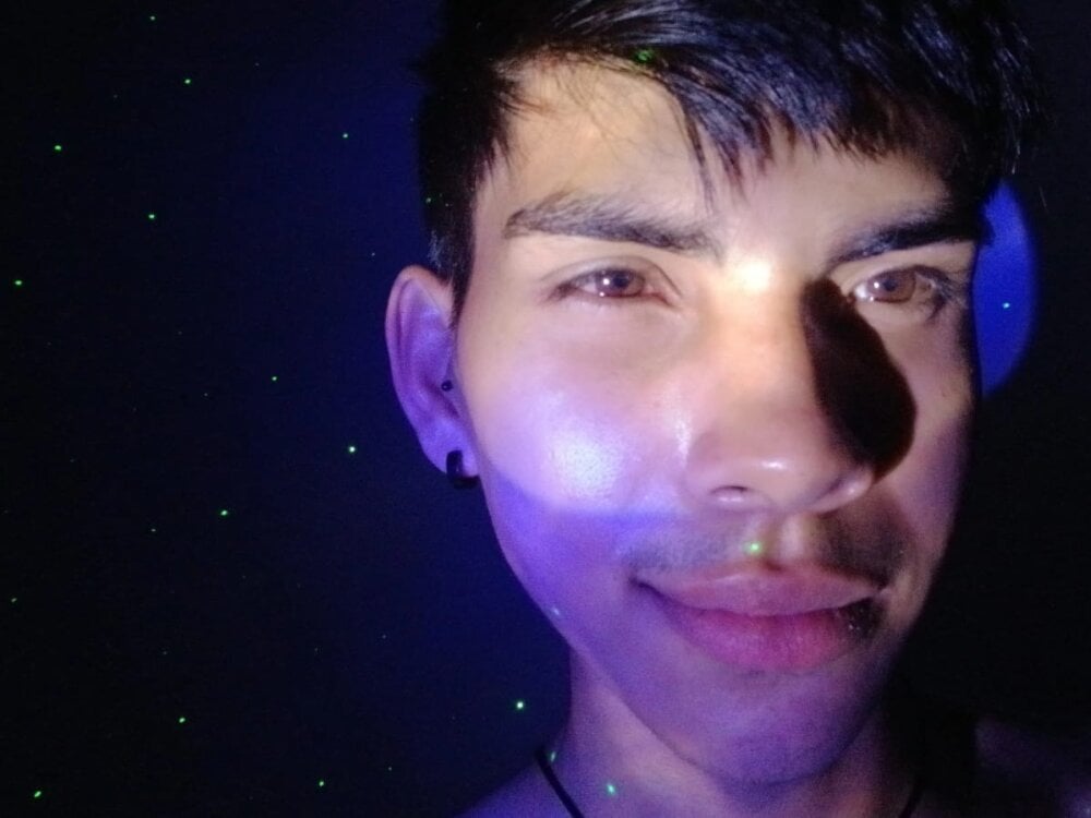 david_925_ from stripchat