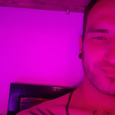 Lucitom Male Handjob Cam Sex