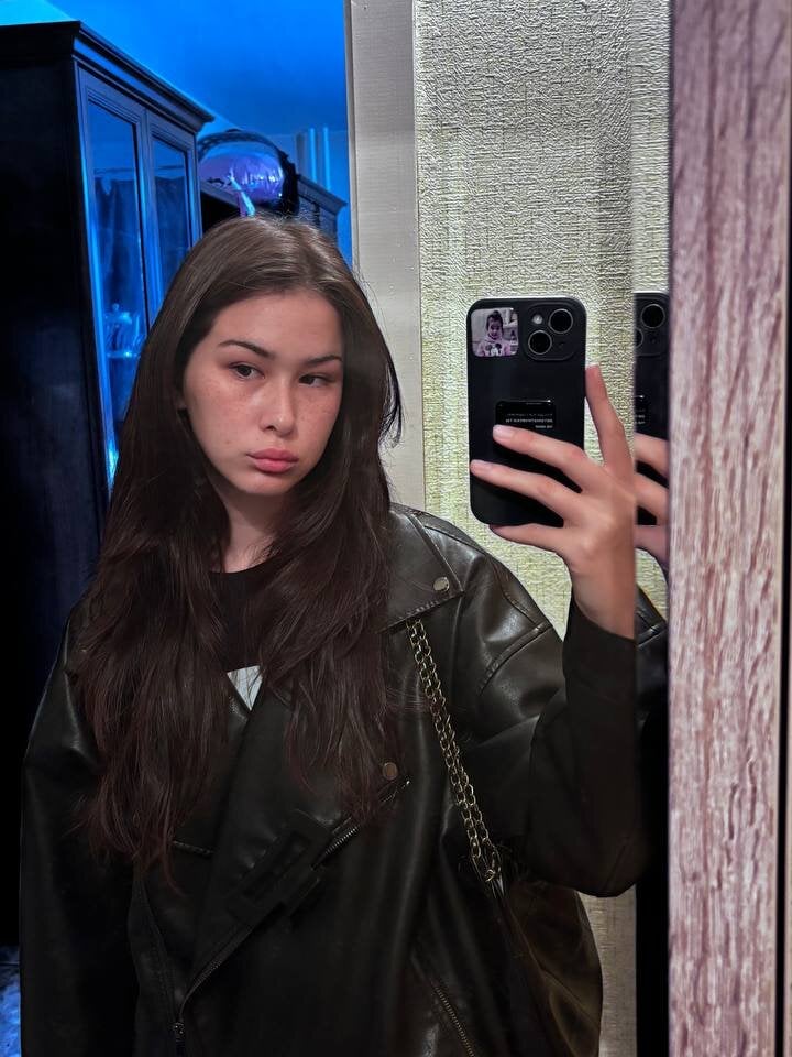 livestrip-joy.com billyesivay livesex profile in bisexual cams