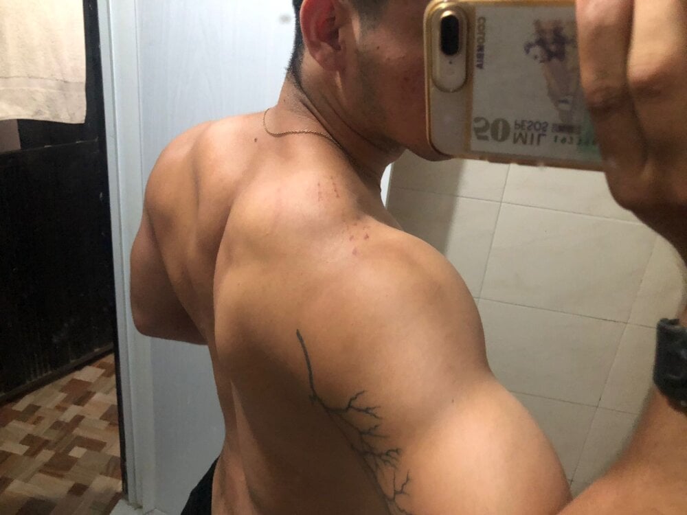 ANDRES_STUD's Offline XXX Chat