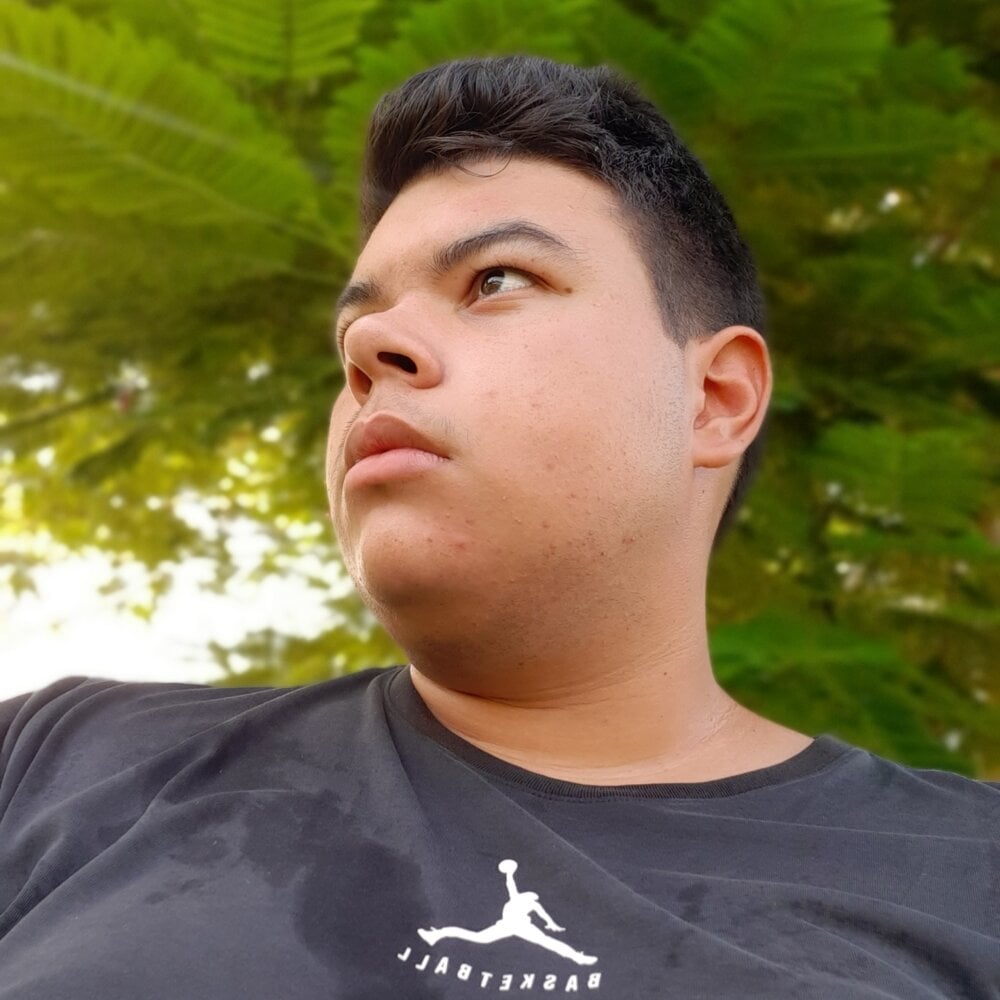 TinyTitanOtaku profile