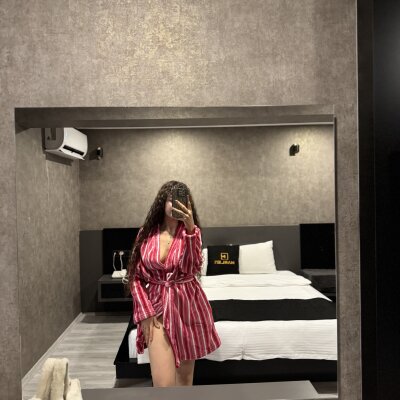 derineceasena from stripchat