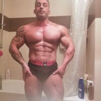 Musculadofun's Offline Chat Room