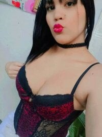 Camilafoox17's Offline Chat Room