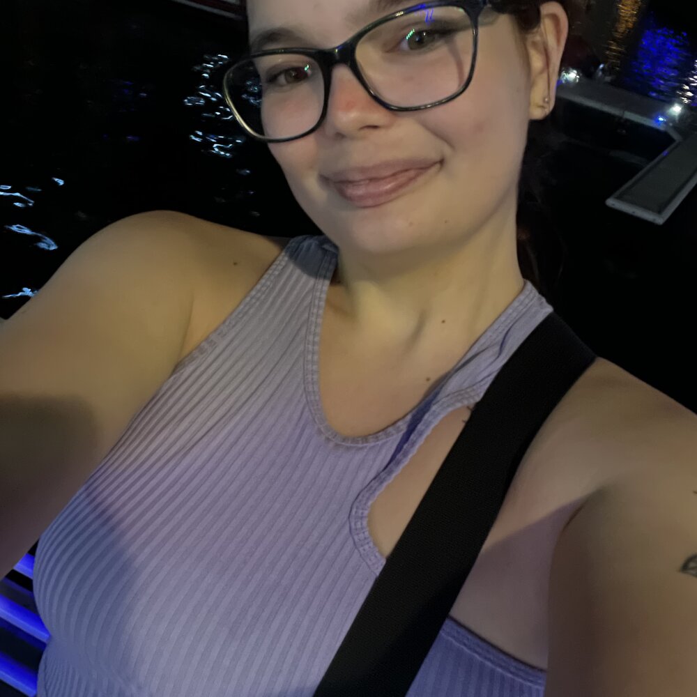 lila_edna webcam livesex profile in russian-girl cams