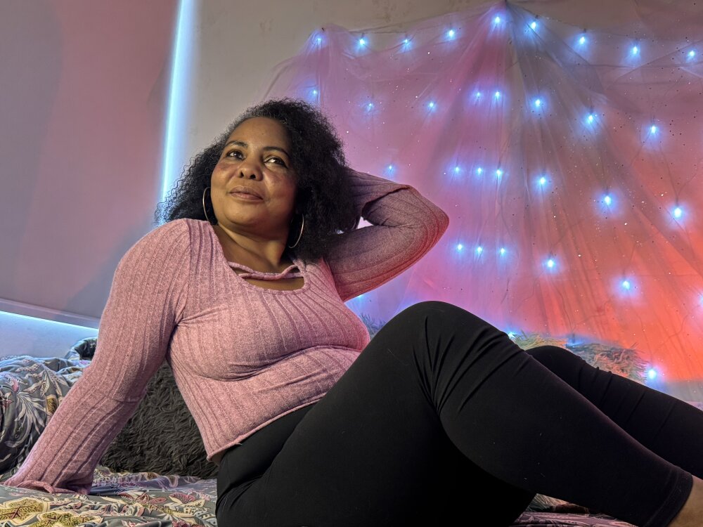 eleonor_ebony_'s most recent online preview