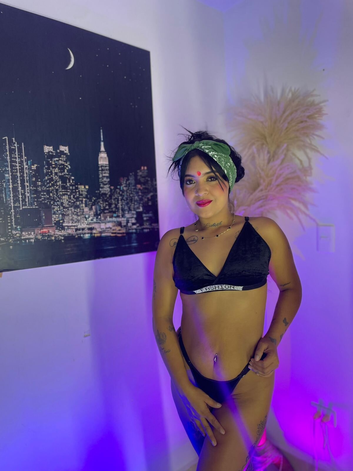 Girls_lesbian_crazy
