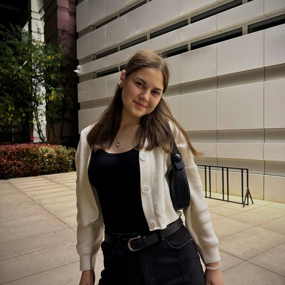 Deborah_Hayes profile
