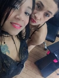 Lia_and_J3nny's Live Webcam Show