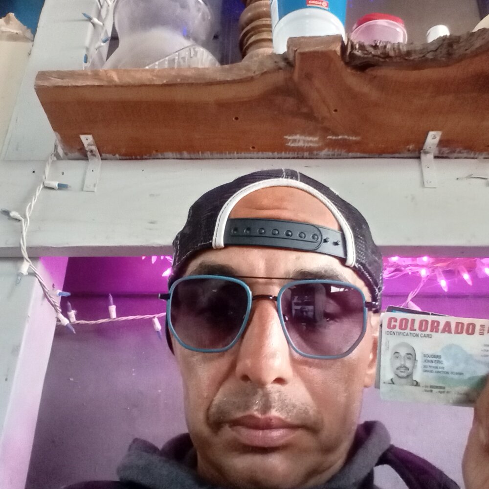 BADGOAT69's Offline XXX Chat