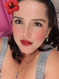 ANA-BULLOCK-'s webcam live show