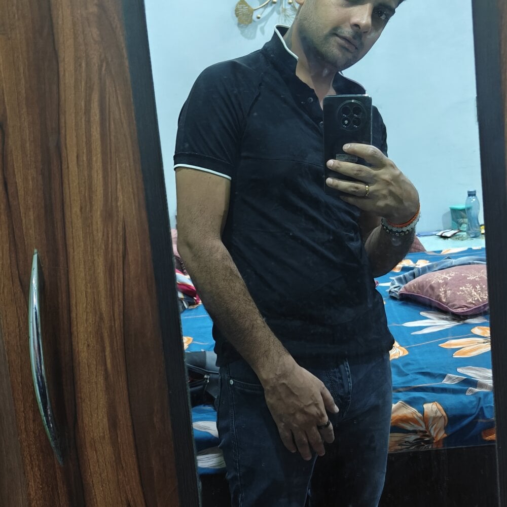 monsterdick0011 from stripchat