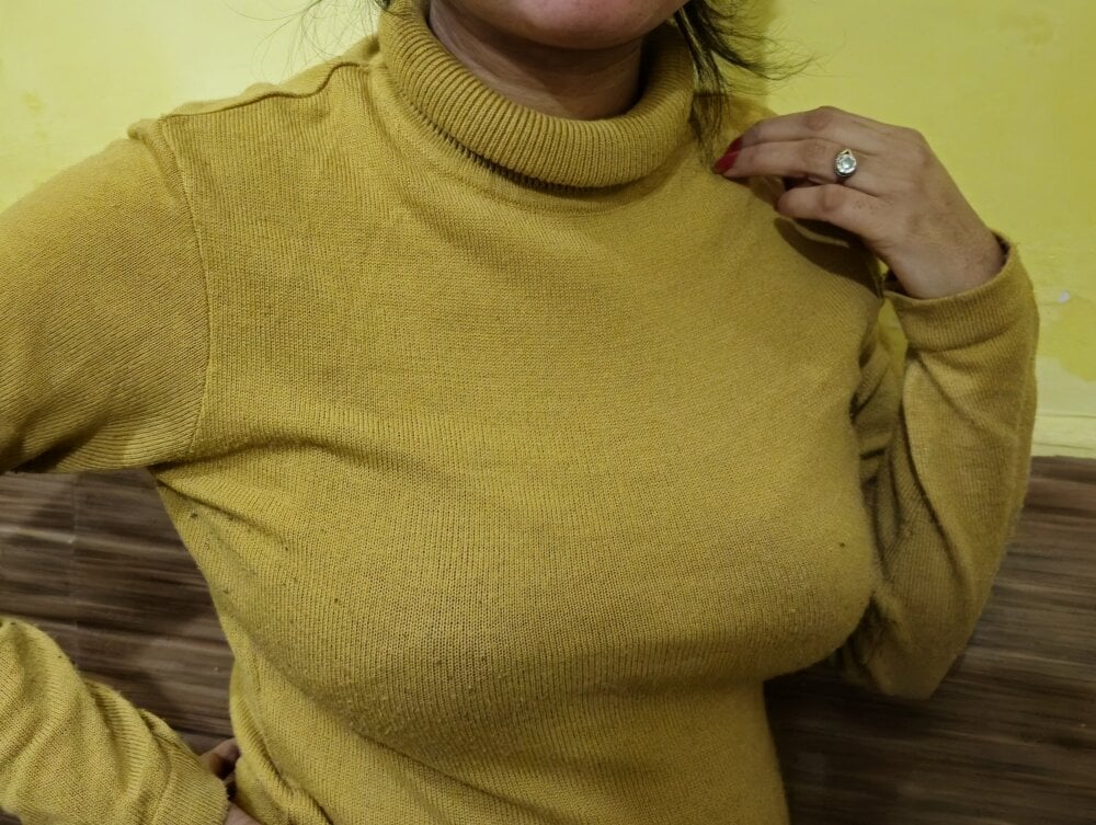 Pari_Queen121 profile