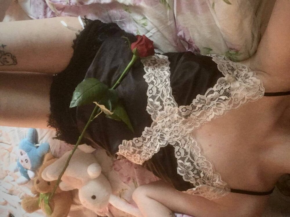 little_l1ss from stripchat