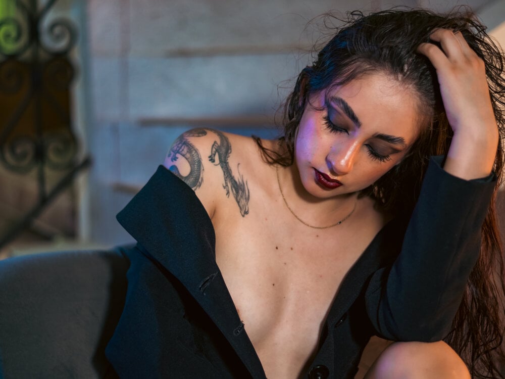 livesex.fan sharlot24 livesex profile in from-paradise cams