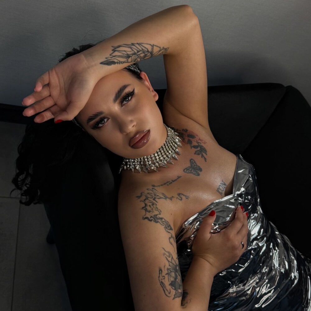 Hot_Carol_ profile