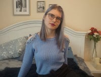 UrFantasticGirl's Offline Chat Room