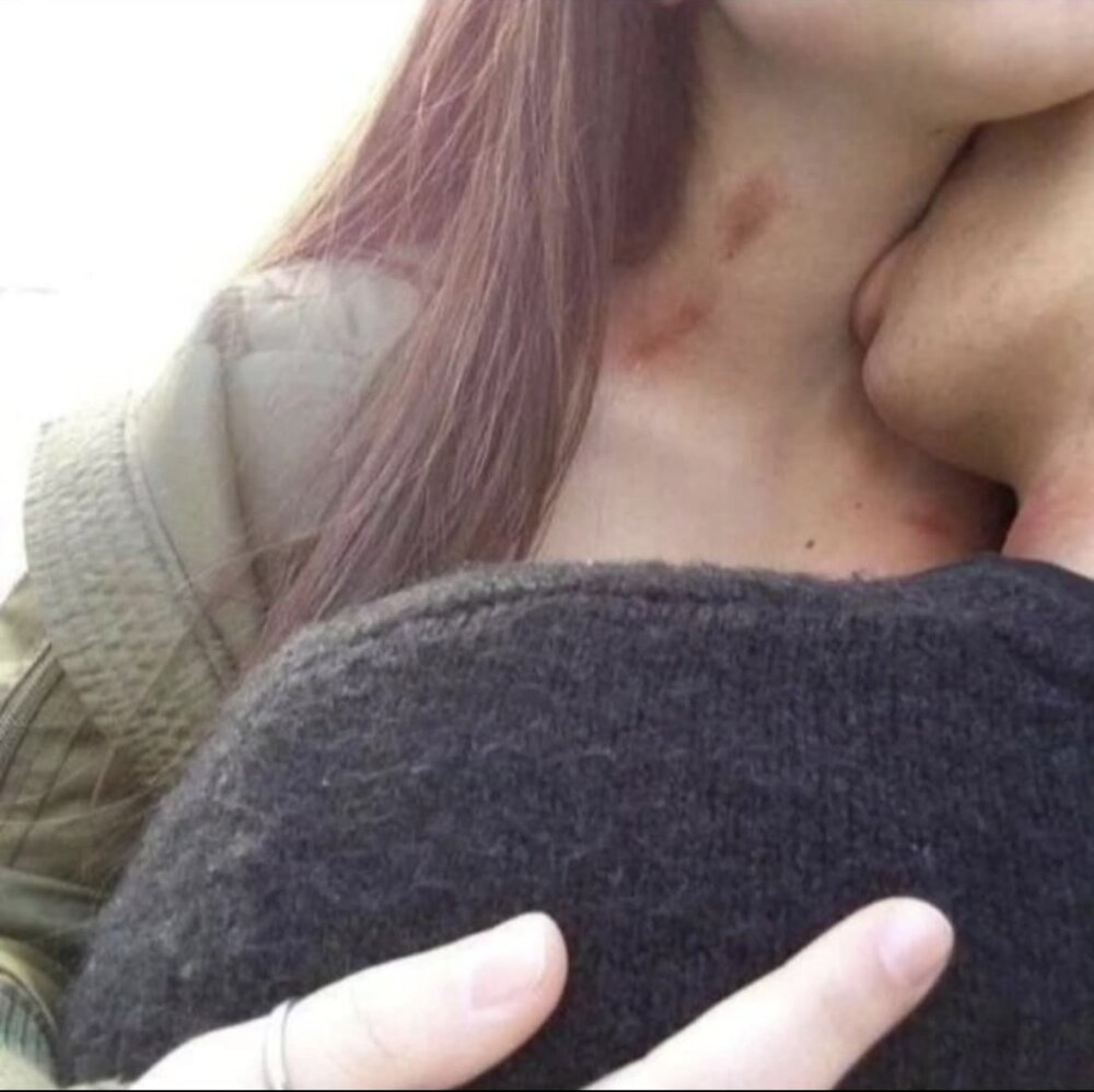 Horney_Ladyy's Offline XXX Chat