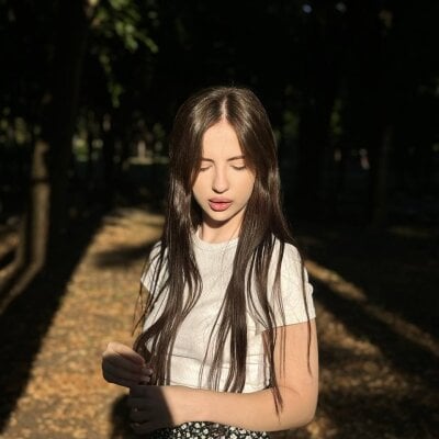Sinful_Sapphiree Female Squirtteens XXX Webcam