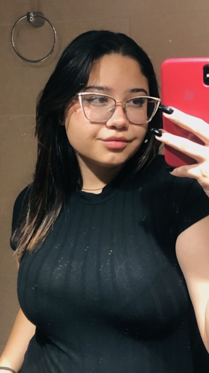 lili_violet_